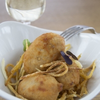 Croquetas de Ibérico con Patatas Paja