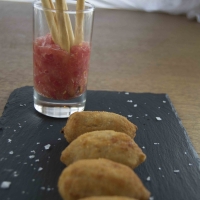 Croquetas de Jamón con tomate rallado