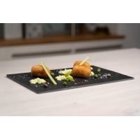 Croquetas de Merluza y Gambas con Crema de Guisantes y Apio