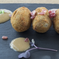 Croquetas de Setas con Crema de Jamón