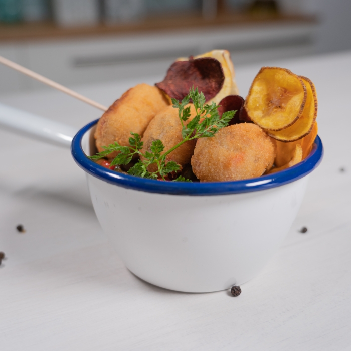 Croquetas de Verduras Asadas y Queso de Cabra con Pisto