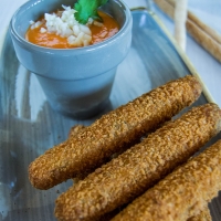 Finger de Mozzarella con Salmorejo