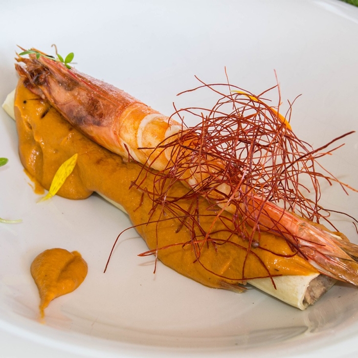 Canelones de Setas XXL con Romesco y Langostinos