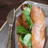 Bocadillo de Filete de Pechuga Empanada